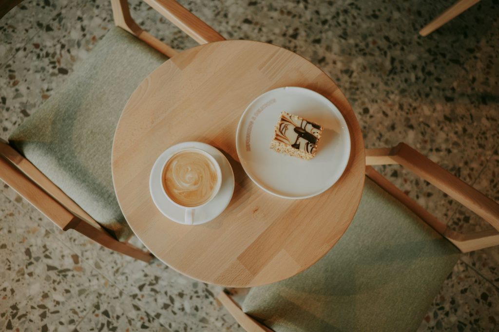 مقهى روز وود - Rosewood Cafe