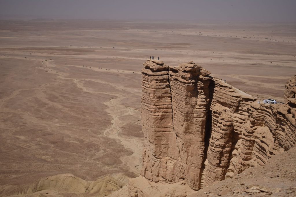 جبل طويق ومحمية الملك عبدالعزيز